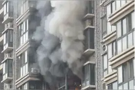 感动全网的好邻居，是他！小区突发火情，这一幕让人泪目图片