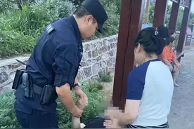 游客突发心脏疾病晕倒 巡逻队员暖心救助图片