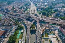 就在明天！开放交通图片