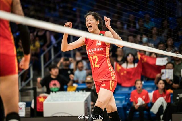 昂首挺进四强！世联赛中国女排3比1战胜巴西女排