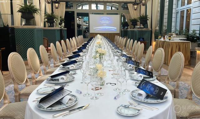 �������Ƴ�Master Jumper Dubaial���������