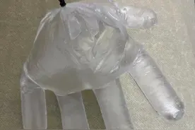 ​“挂腰空调”热卖，风扇也有“三头六臂”！今年夏天火了哪些“消暑神器”？图片