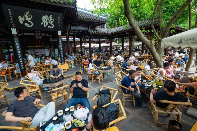 在成都 | 解码世运之城烟火气里的潮流基因