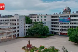 校长在线 | 海口市一中：今年中招计划招生1300人 指标到校生567人图片