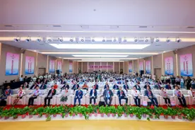 汇聚 同步 创新图片