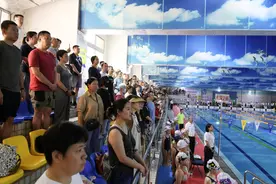中国体育彩票杯2023年北京市体育传统学校游泳比赛举办图片