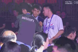 CBA首位“草根球员”：30岁、1米78、大山走出的扣篮王图片