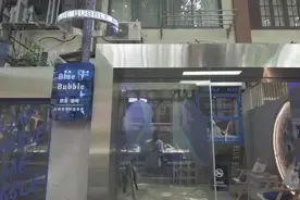 当克莱因蓝遇上棉花糖，这个冰激凌美出圈了！图片