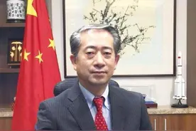 直通使领馆丨中国驻越南大使熊波：“中越关系能够管控分歧、维护大局、行稳致远”图片