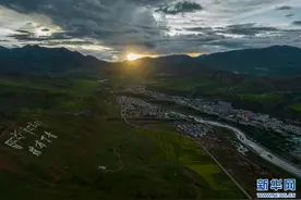 西藏丁青：首都专家义诊 情暖高原乡亲图片