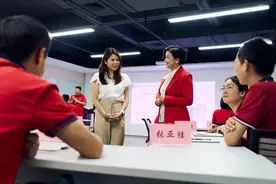 苹果已培训600万供应商员工，葛越：做苹果供应商不容易图片