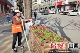 “优秀环卫职工”郭芳：平凡岗位洒汗水 倾情传递真善美图片