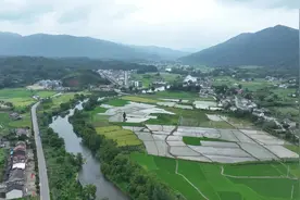 浏阳乡村教师的一次专“暑”家访，母女都是他教过的学生图片