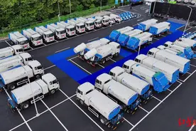 “一键保洁”，成都都江堰510台新能源环卫清扫保洁作业车投用图片