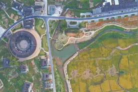 华安土楼的“守”与“变”图片