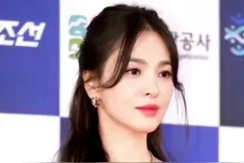 30秒 | 宋慧乔获青龙奖大赏 裴秀智首获视后图片