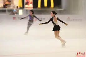 冰上芭蕾图片