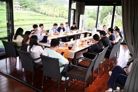 顺风车出行，乘客要不要和车主分摊过路费？图片