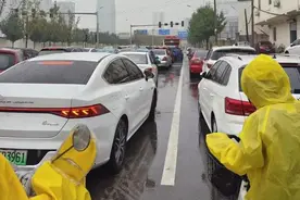 继续发布暴雨预警！这里雨最大！这些地方临时关闭，天津最新雨情图片