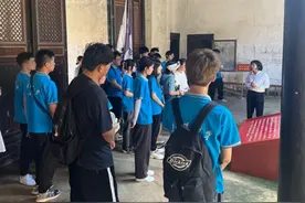 东华理工大学：青春五色“绘制”青年成长手册图片