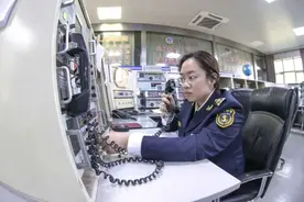 做好服务保障！TA为海上故障船舶搭起“空中通道”图片