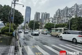 暴雨致重庆北碚歇马、南岸南滨路等地内涝 记者探访：积水消退 交通恢复图片