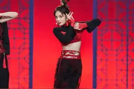 直击《乘风2023》成团夜：11位姐姐脱颖而出，Ella陈嘉桦获年度总冠军图片