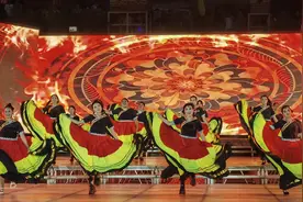 火把点亮彝寨！小凉山黑竹沟火把节开启夏日狂欢模式图片