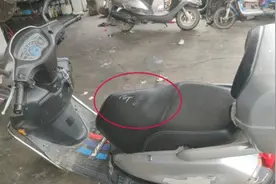 一定是特别的“缘分”！男子想给摩托车换锁，谁知道换锁师傅和ta关系不简单图片