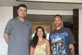 刚刚，官宣！NBA球星李凯尔获得中国国籍图片