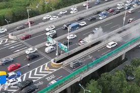 危急时刻，靠谱的“鲁A”大哥们出手了！图片