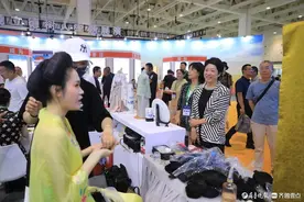 山东服装职业学院亮相首届山东省创新创业教育成果展图片