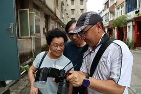 我与老屋合个影 温岭摄影师为征迁户留住珍贵记忆图片