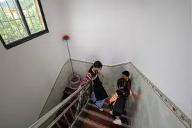 （社会）国道之行 从雪山奔向大海|重返丛林 感受苦聪人的“一步千年”图片