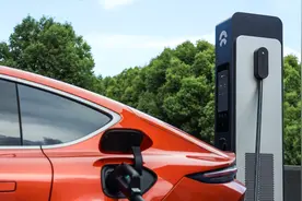 电池按日灵活升级，蔚来“可充可换可升级”补能版图臻于完善图片