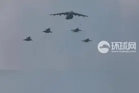 震撼！运油-20歼-20歼-16同框飞来图片
