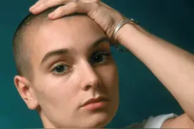 爱尔兰“光头女歌手”奥康纳去世，曾以歌曲《无人及你》享誉世界图片