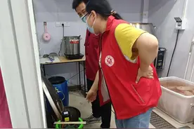 民呼必应｜住户拨打12345反映：楼下油烟机噪声大烟味呛人  相关部门多方联动快速处理图片