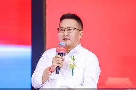 乐卡智能五金钟红文出席香山思辩会：专注五金细分赛道 打造中国品牌图片