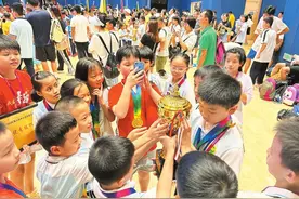 体教融合出成果！美兰区大力推进游泳进课堂图片