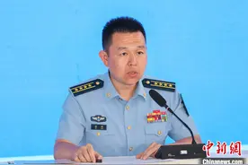 中国空军新闻发言人：运油-20、歼-20和歼-16五机同框展示出空军体系作战能力不断提升图片