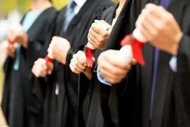 正常毕业学信网却显示结业，学校怎能如此“不上心”？图片