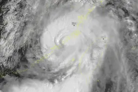 “杜苏芮”登陆！现场画面传回，15级台风是这样的图片