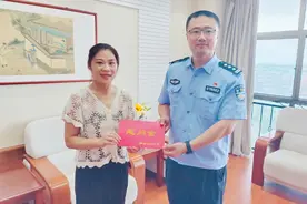 王晓梅，获见义勇为表彰！图片