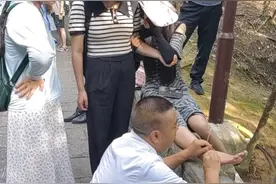 武陵源区：游客不慎扭伤 袁家界景区快速救助图片