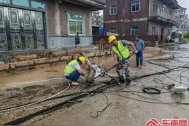 截至29日17时，莆田电信已修复基站568个，抢通线路34处图片
