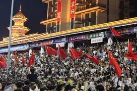 一起追球！村超总决赛嗨翻夏夜图片