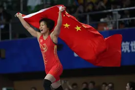 致敬军转的他们⑥|李玉燕：赛场上勇夺军运会冠军，退役后为体育事业发展燃灯图片