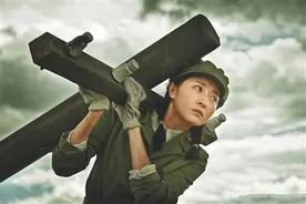 《父亲的草原母亲的河》：草原回荡青春的誓言图片