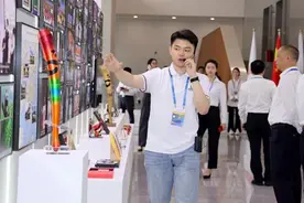 大运有我丨大运会博物馆讲解员张恒源：我要做一名大运文化的传播者图片